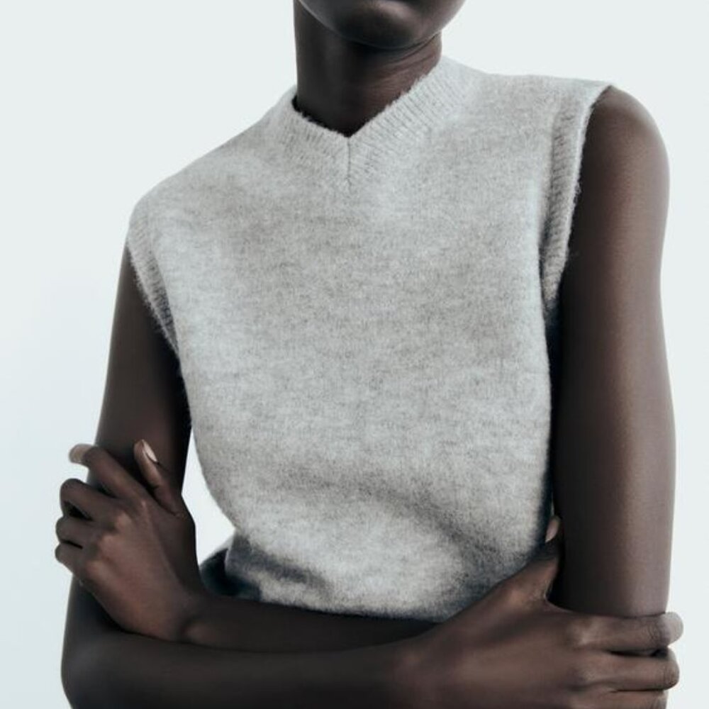 ZARA SOFT KNIT VEST - Picture 1 of 7